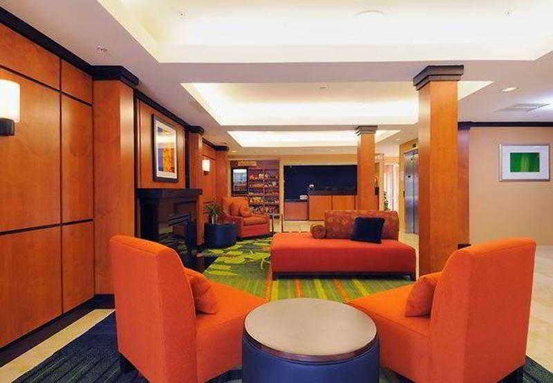 Fairfield Inn & Suites By Marriott Фредерик Интерьер фото